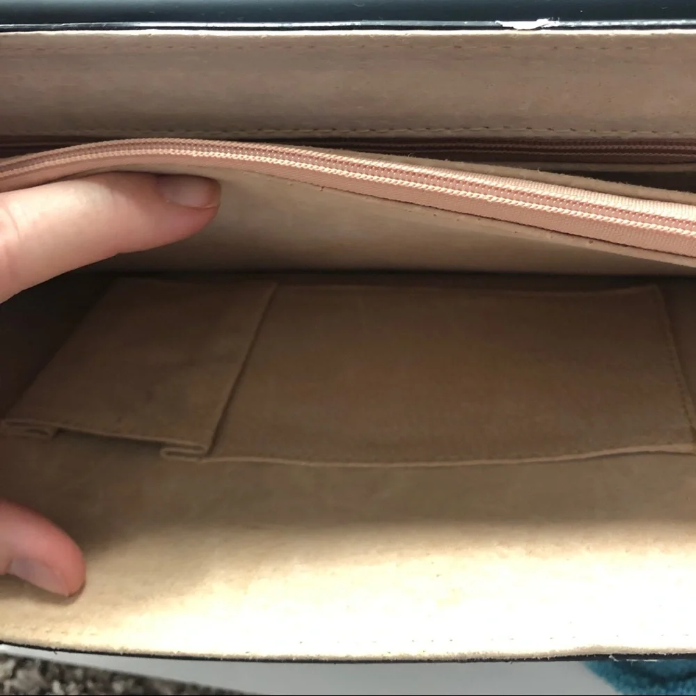 Beijo Briefcase - Picture 11 of 12